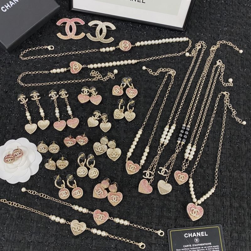 Chanel Necklaces